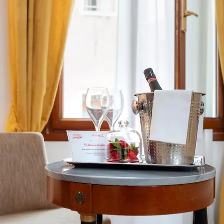 All'angelo Art Hotel