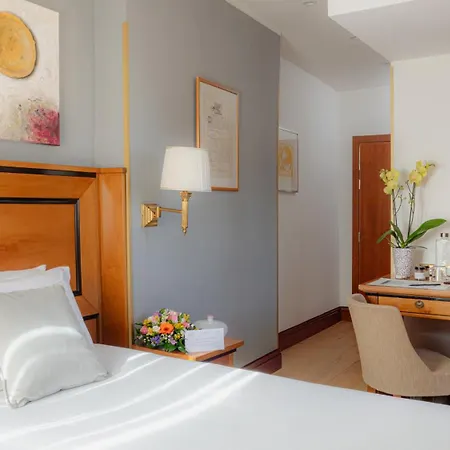 All'angelo Art Hotel 4*