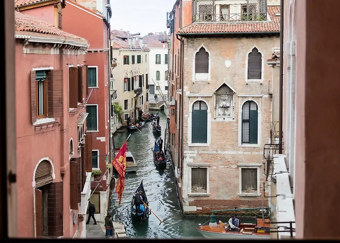 All'angelo Art Hotel