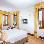 All'angelo Art 4* البندقية