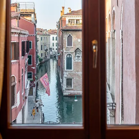 All'angelo Art 4* البندقية