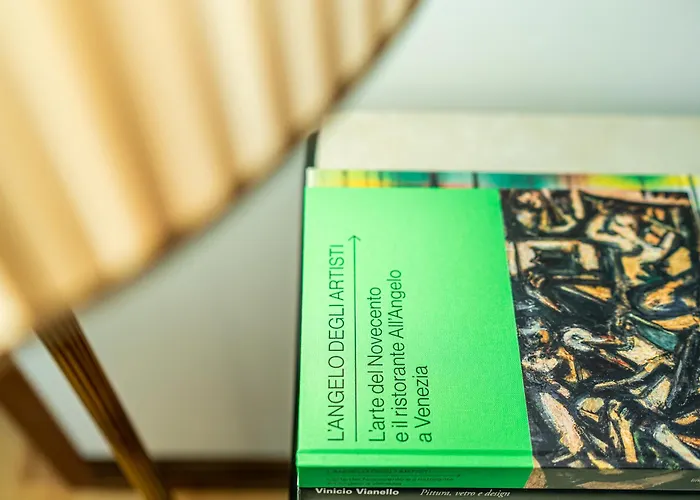 فندق All'angelo Art 4*