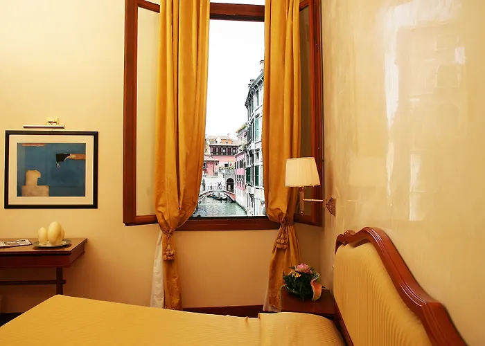 All'angelo Art Hotel 4*