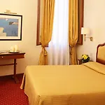 All'angelo Art Hotel