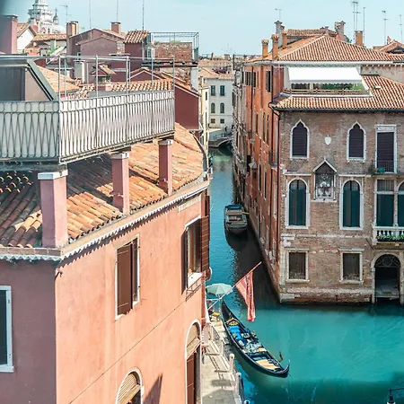 All'angelo Art Hotel