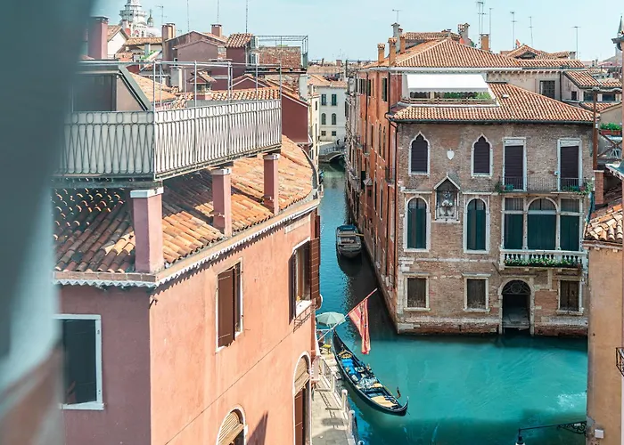 All'angelo Art Hotel